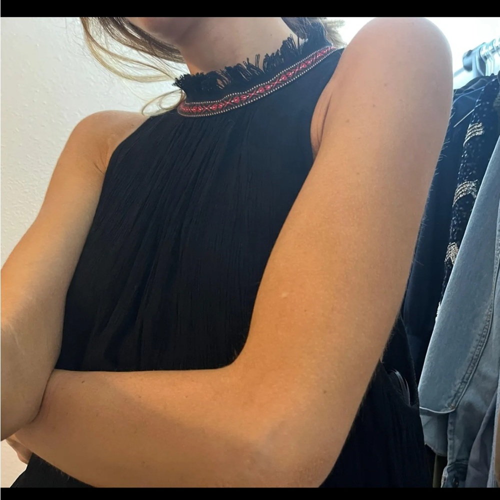 Top With Embroidery And Ruffles - Picture 3 of 4